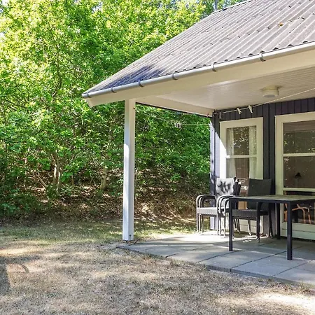 Holiday home Pet Friendly In Aakirkeby With Kitchen