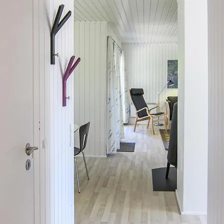 Cosy In Aakirkeby With 3 Bedrooms And Wifi Prázdninový dům Vester Somarken
