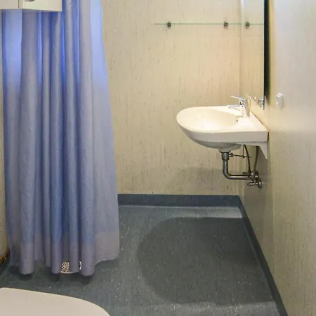 Prázdninový dům Cosy In Aakirkeby With 3 Bedrooms And Wifi Vester Somarken